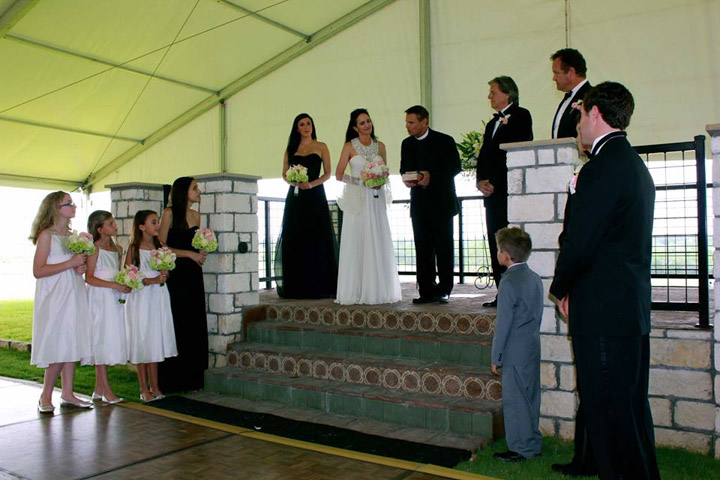 tent-wedding